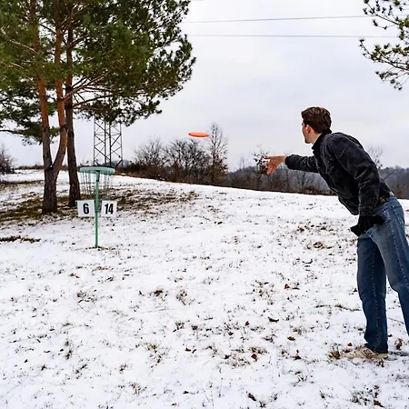 Апартаменты Fenyoliget - Premium Csaladi