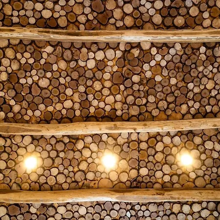 Апартаменты Fenyoliget - Premium Csaladi